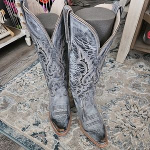 Beautiful Freebird boots!